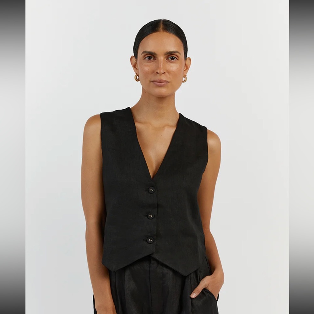 Dissh Banks Black Linen Vest